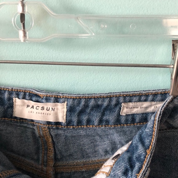 PacSun Highrise Jean shorts - Picture 2 of 3